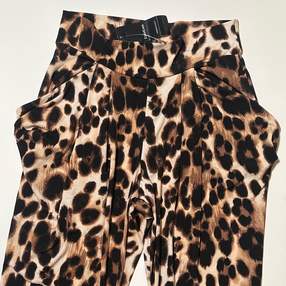 NWT Bebe Animal Print Jogger Pant